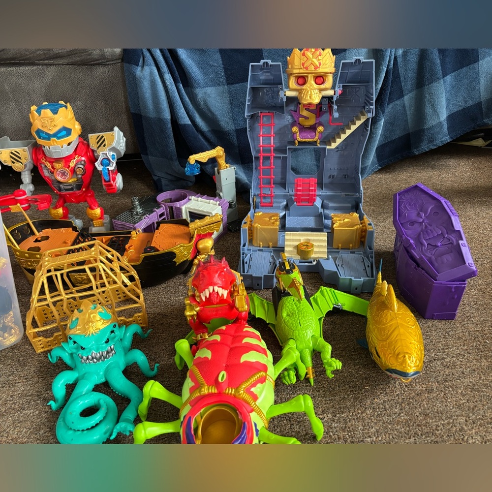 Treasure X play lot